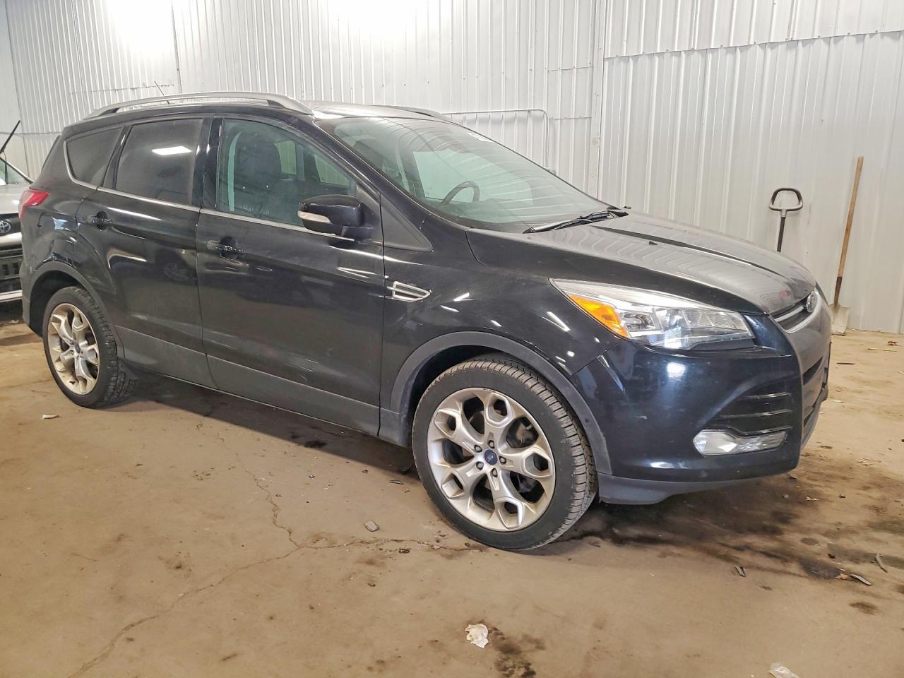 2014 Ford Escape Titanium - zdjęcie 4