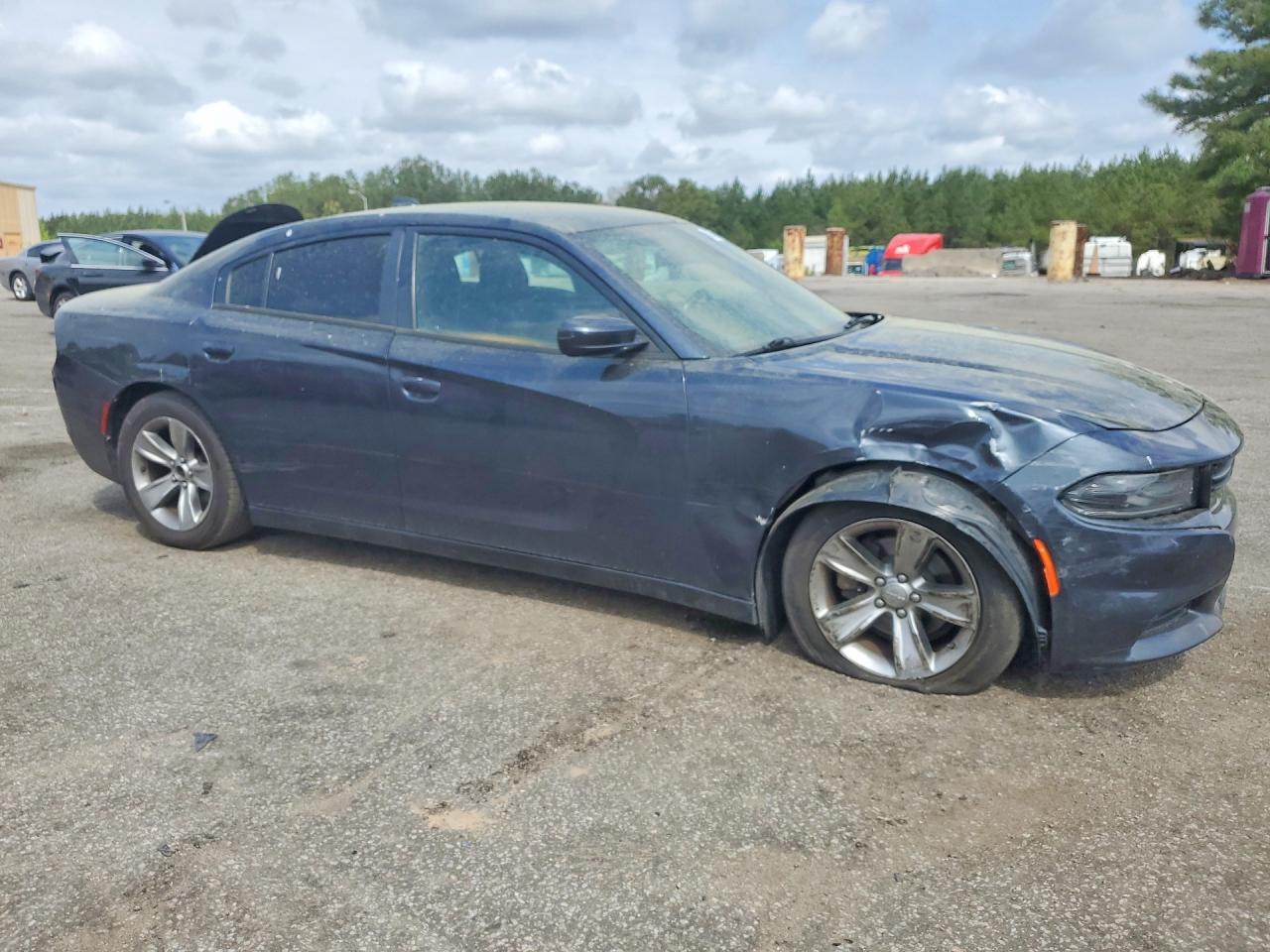 2016 Dodge Charger - zdjęcie 4