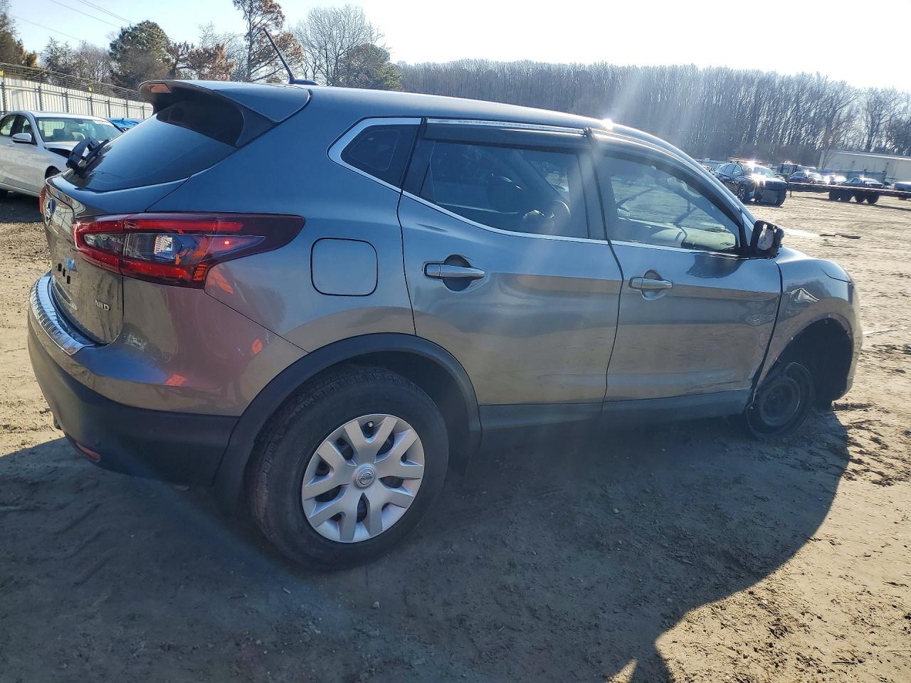 2020 Nissan Rogue Sport S - zdjęcie 3