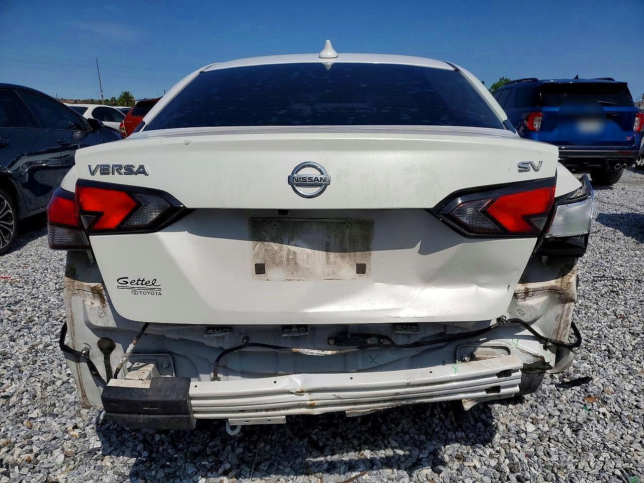 2020 Nissan Versa Sv - zdjęcie 6