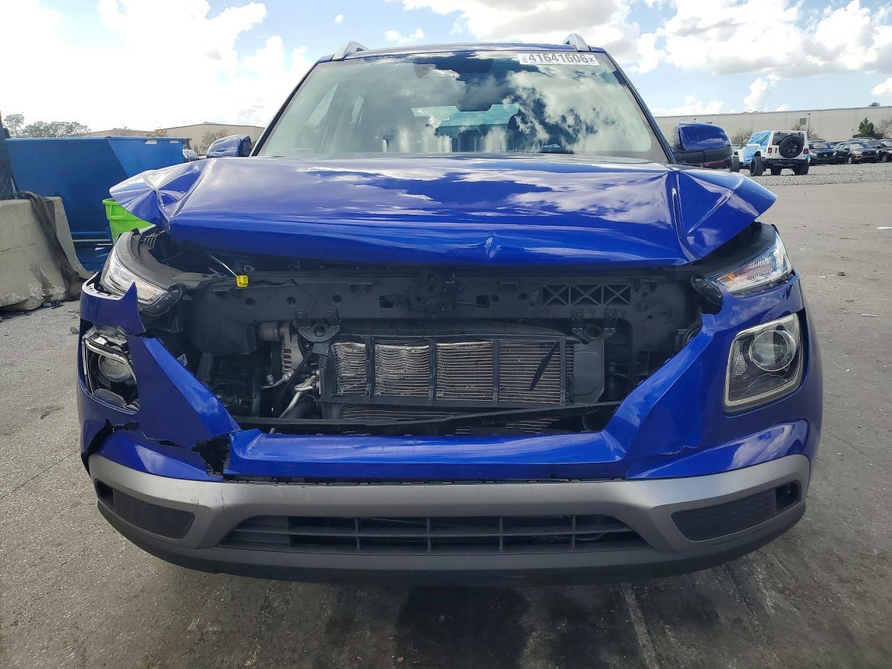 2025 Hyundai Venue Sel - zdjęcie 5