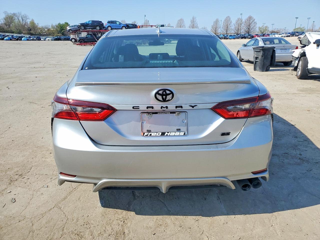 2024 Toyota Camry Se - zdjęcie 6