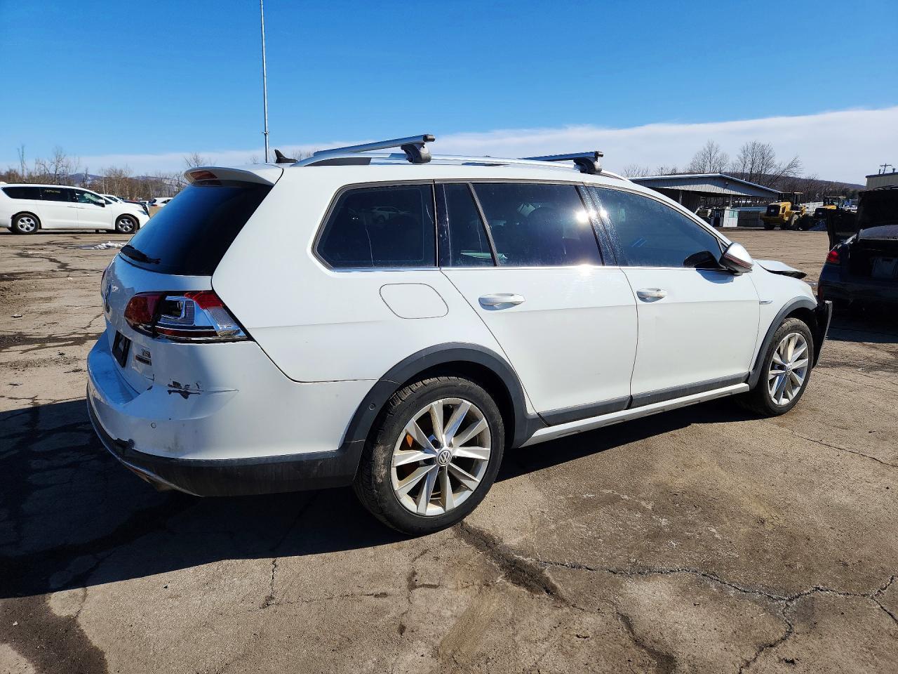 2017 Volkswagen Golf Alltrack S - zdjęcie 3