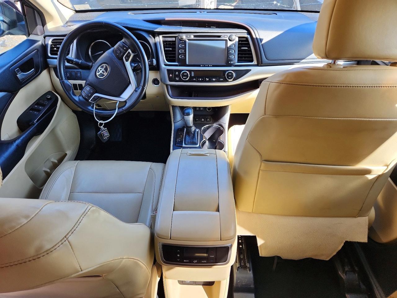 2017 Toyota Highlander Xle - zdjęcie 8
