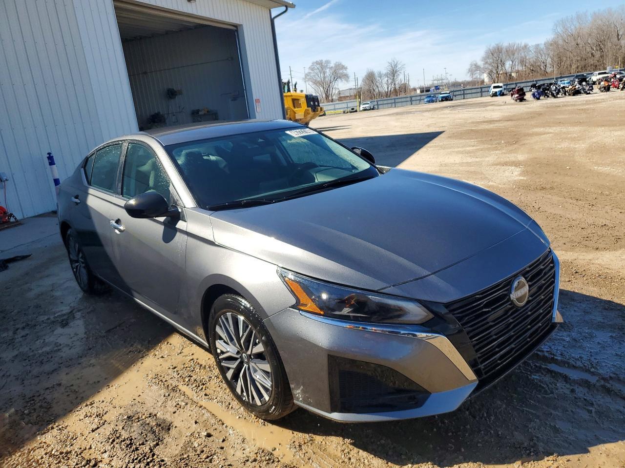 2025 Nissan Altima 2.5 Sv - zdjęcie 4