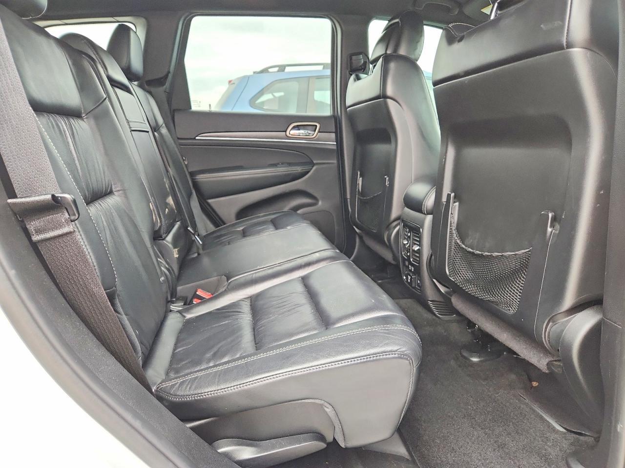 2015 Jeep Grand Cherokee Limited - zdjęcie 11