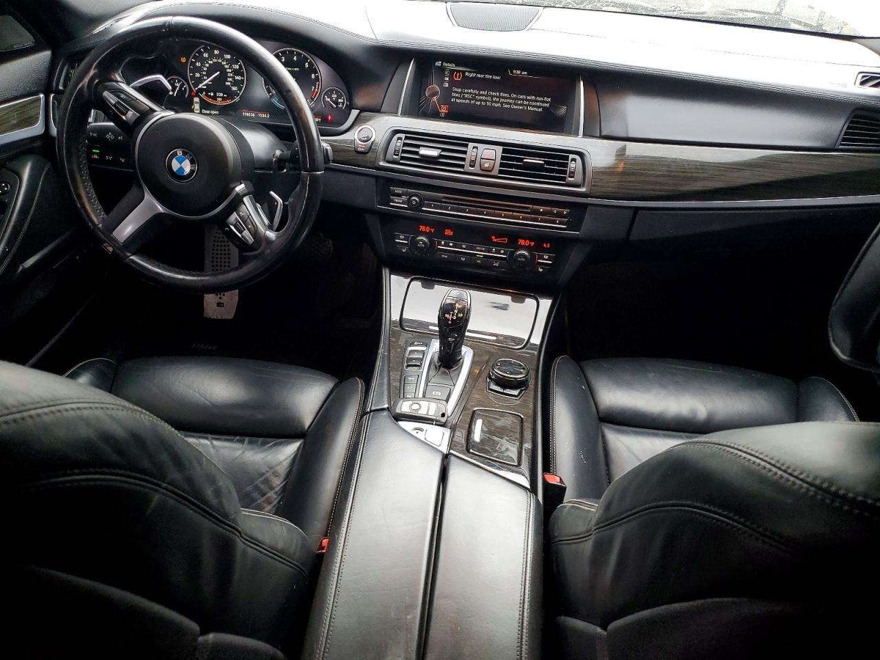 2015 BMW Seria 5 550i - zdjęcie 8
