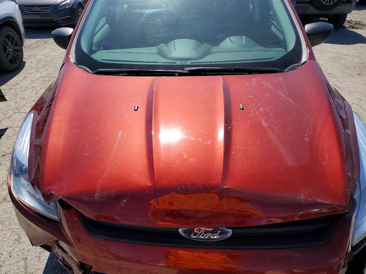 2016 Ford Escape S - zdjęcie 12