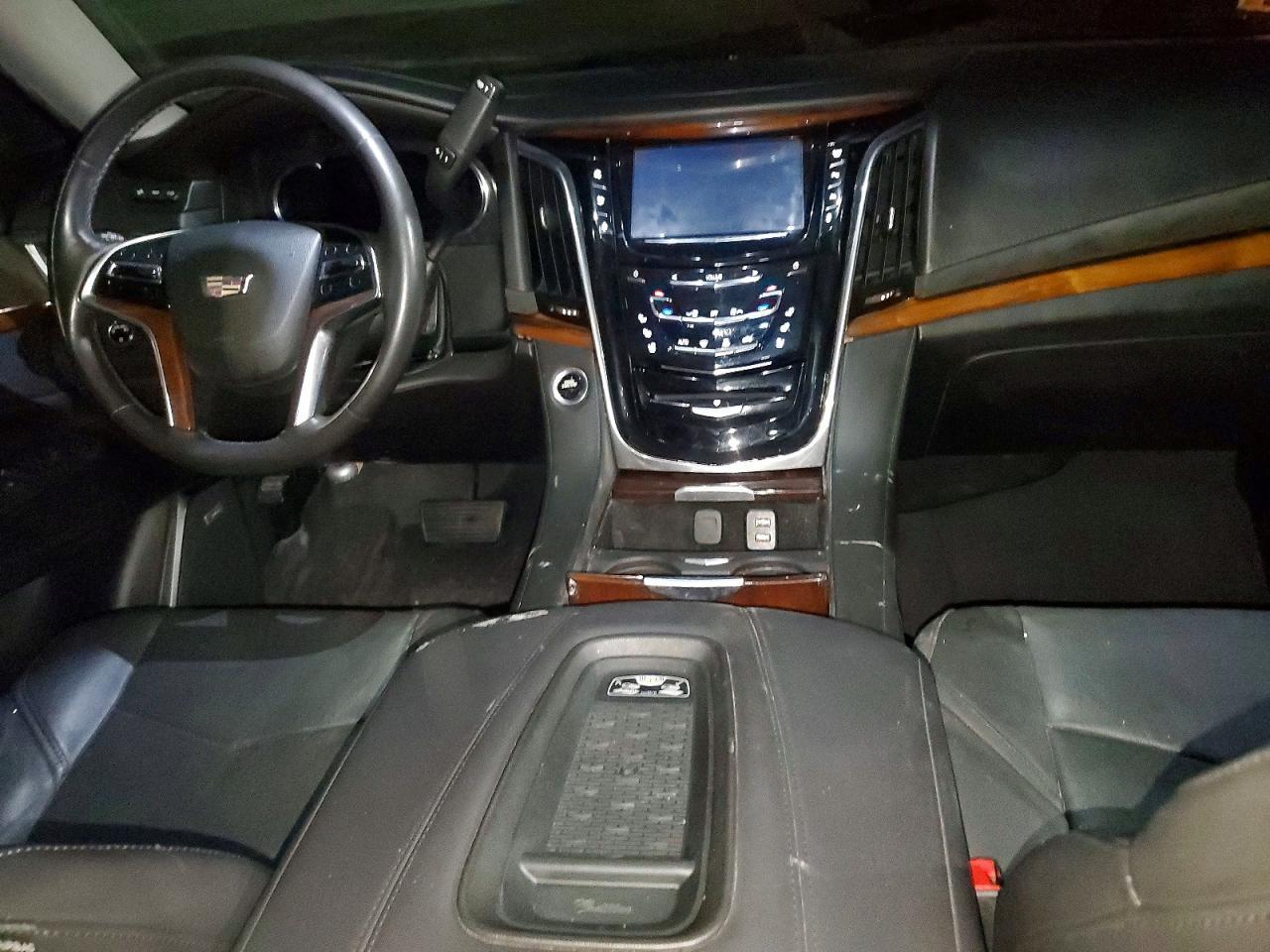 2016 Cadillac Escalade Luxury - zdjęcie 8