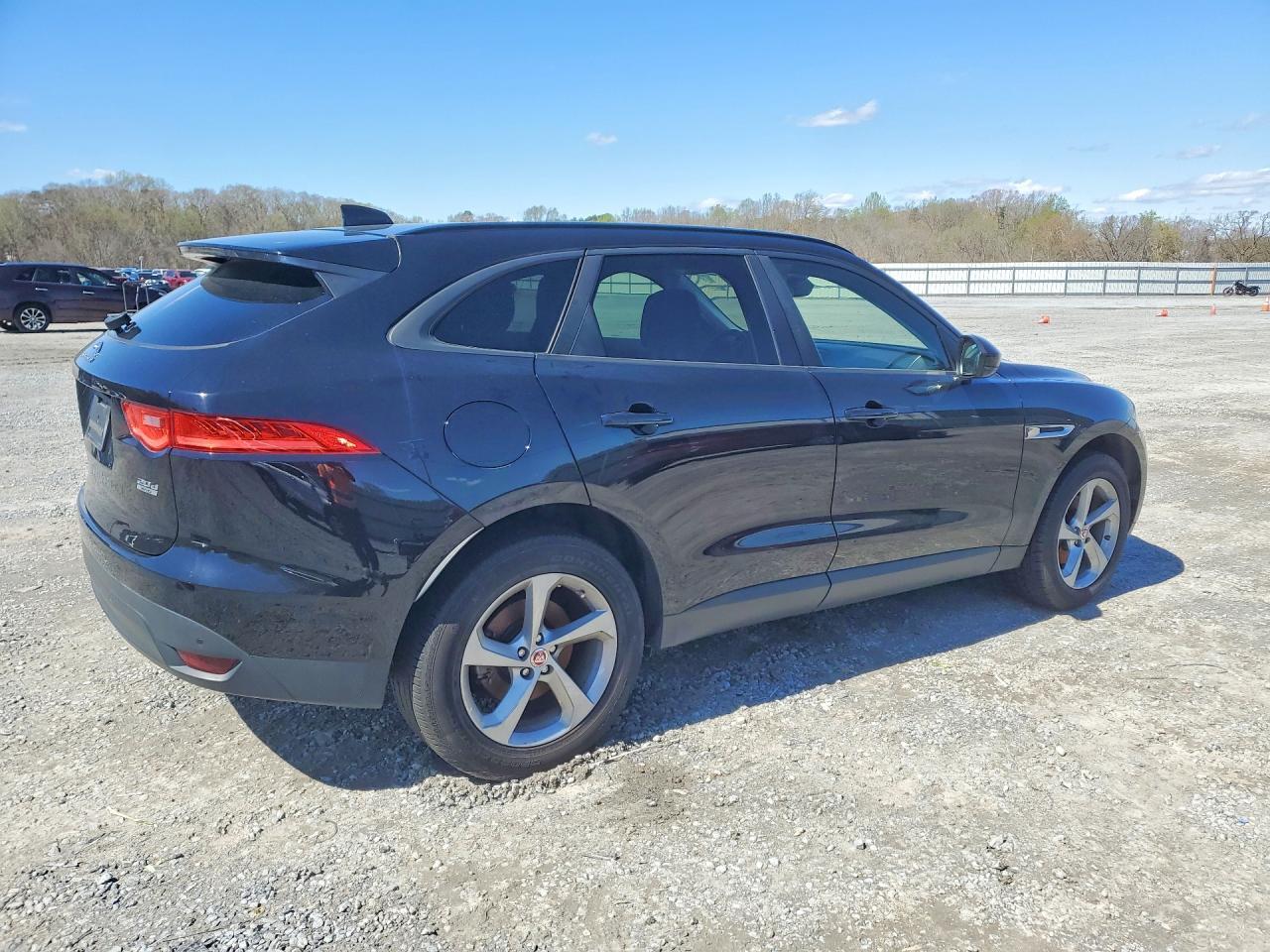 2018 Jaguar F-Pace Premium - zdjęcie 3