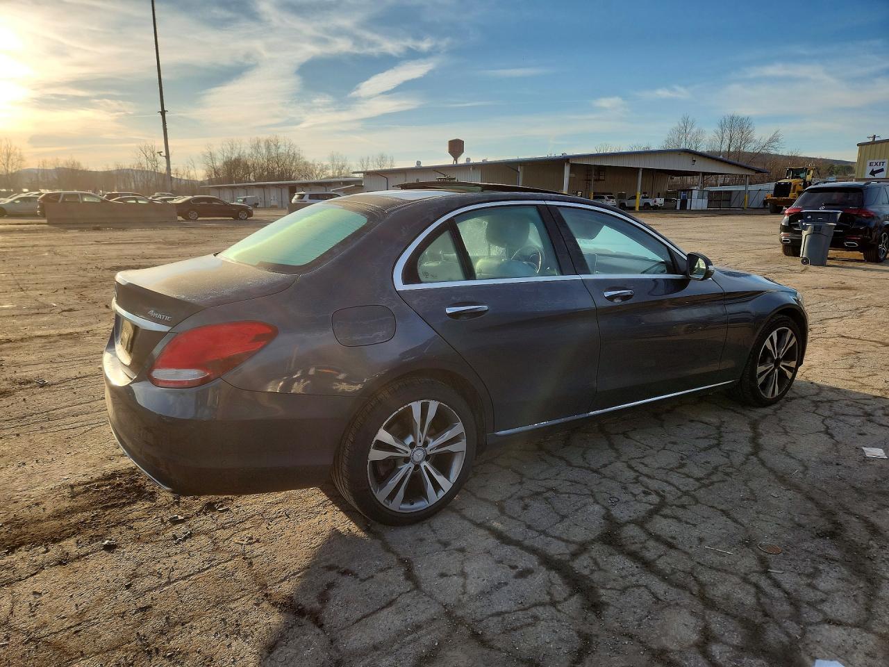 2016 Mercedes-Benz C 300 4Matic - zdjęcie 3