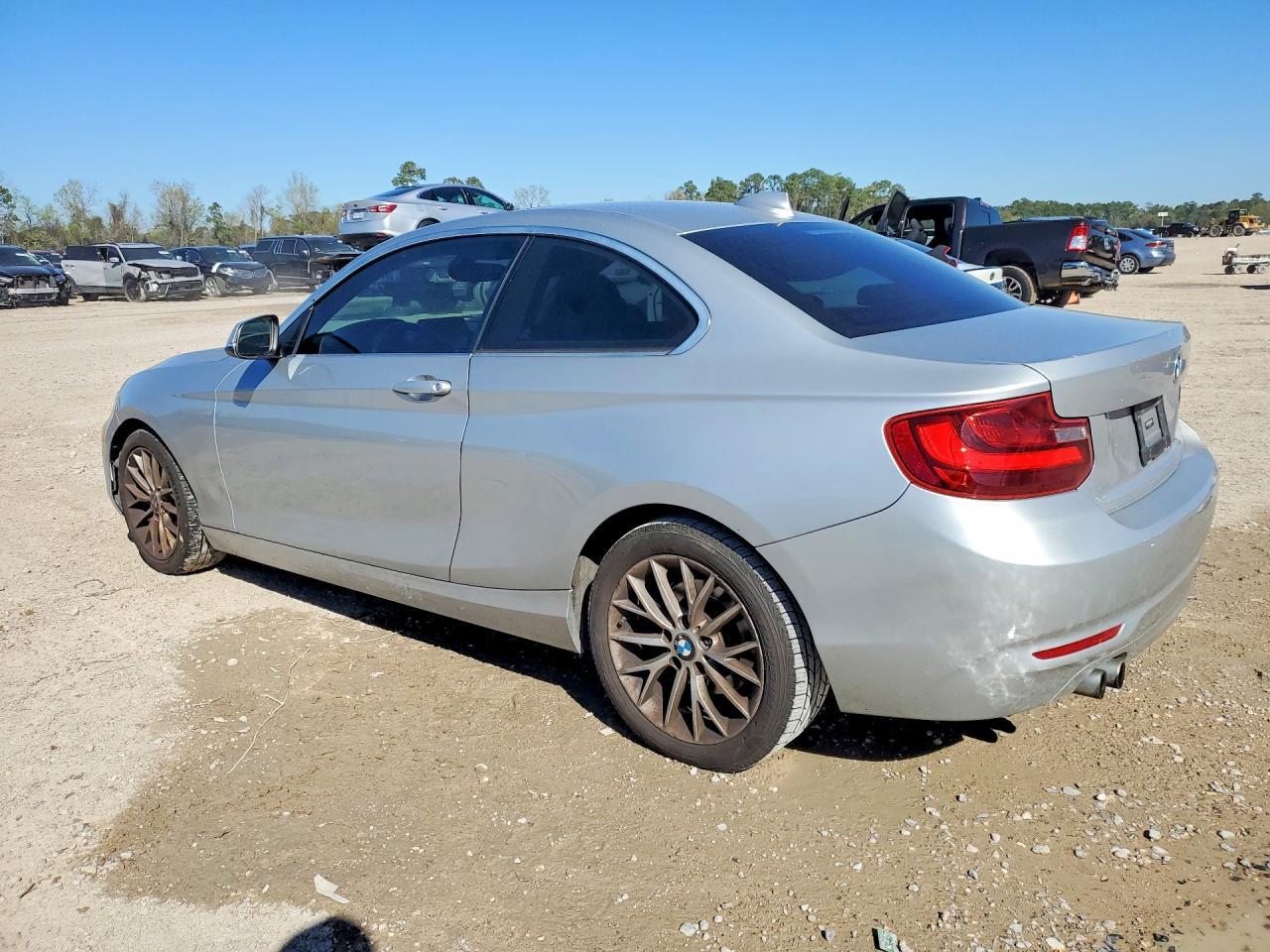 2015 BMW 228 I - zdjęcie 2