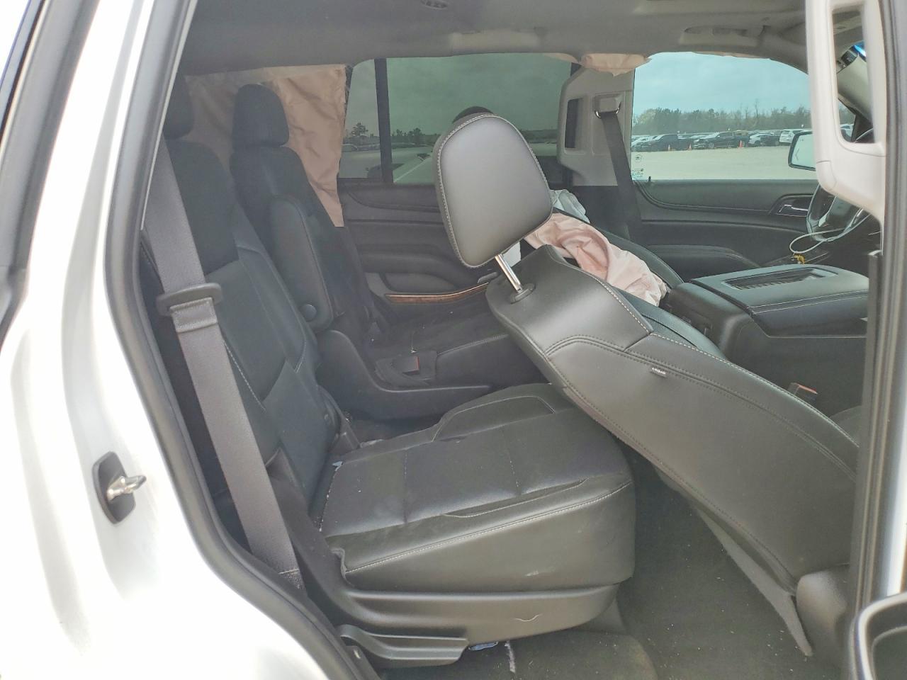 2018 Chevrolet Tahoe C1500 Premier - zdjęcie 11