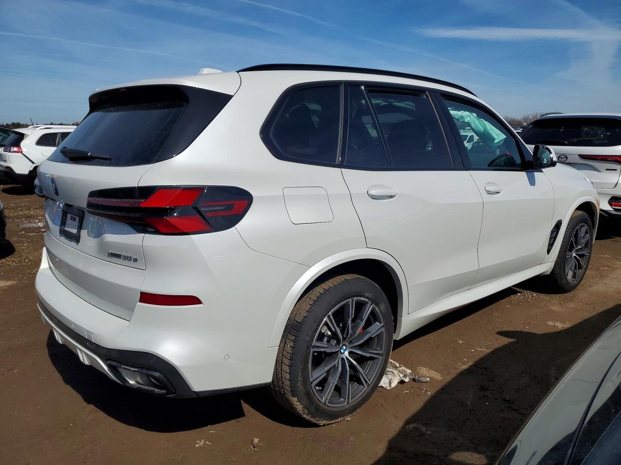 2026 BMW X5 xDrive50E - zdjęcie 3