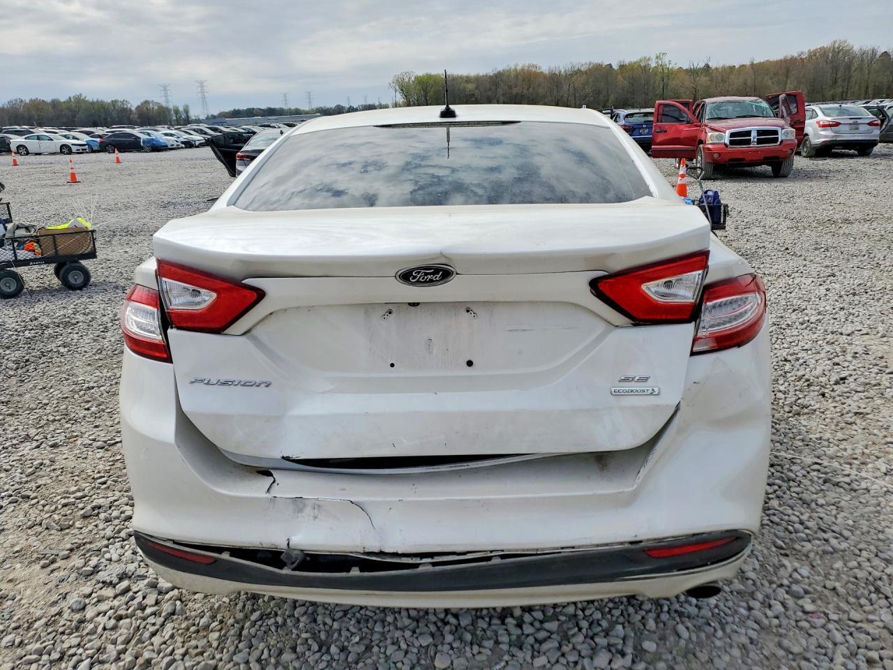 2013 Ford Fusion Se - zdjęcie 6