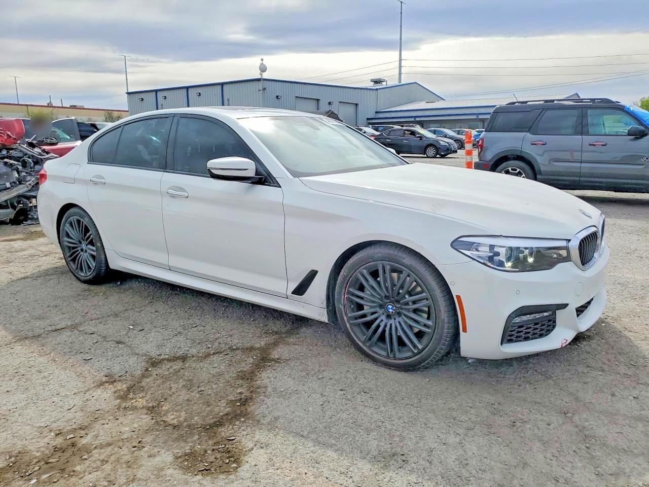 2018 BMW 530 I - zdjęcie 4