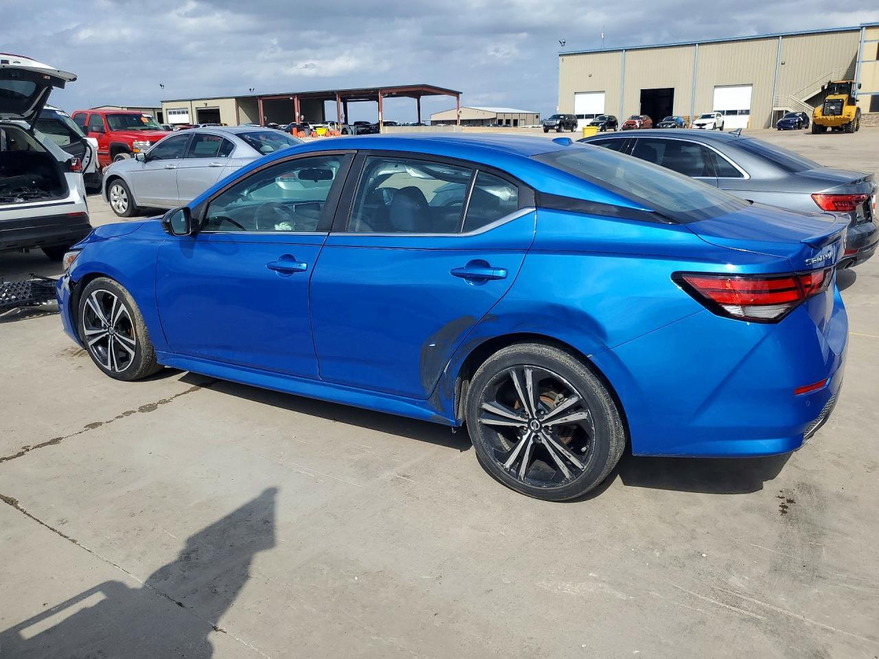 2020 Nissan Sentra Sr - zdjęcie 2