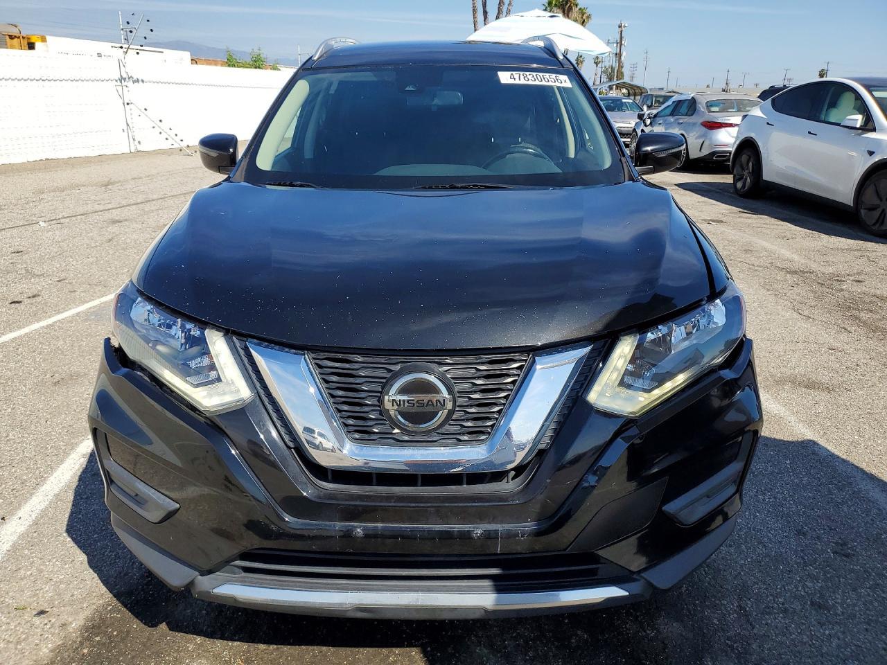 2020 Nissan Rogue Sv - zdjęcie 5