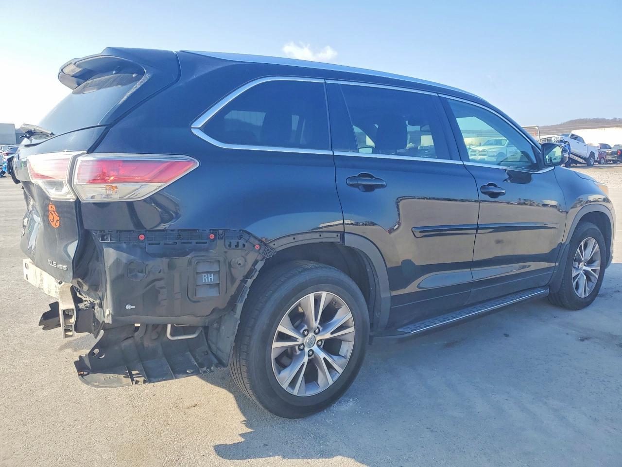 2015 Toyota Highlander Xle - zdjęcie 3