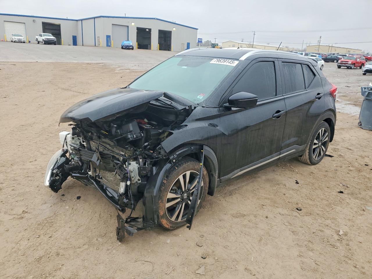 2019 Nissan Kicks Sr - zdjęcie główne