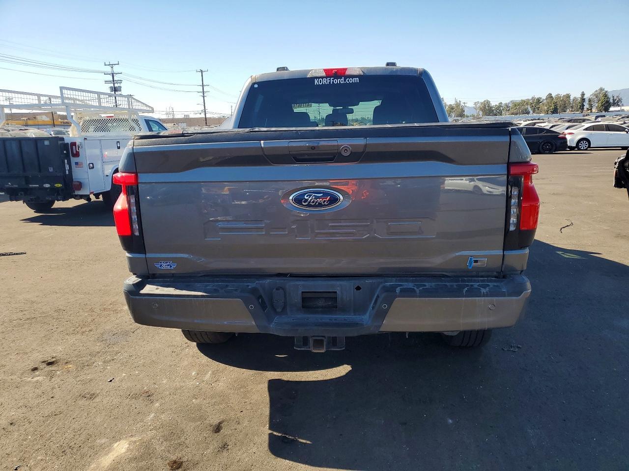 2023 Ford F150 Lightning Pro - zdjęcie 6