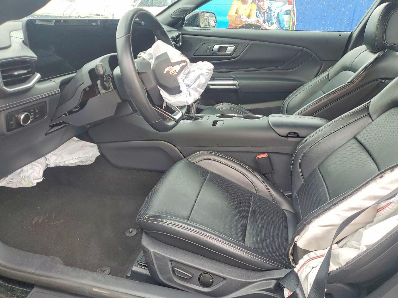 2025 Ford Mustang - zdjęcie 7