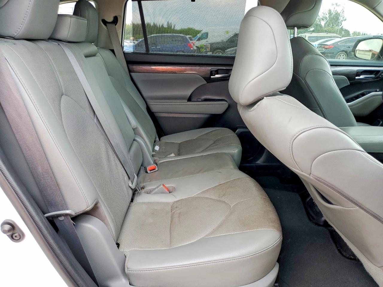 2021 Toyota Highlander Limited - zdjęcie 11