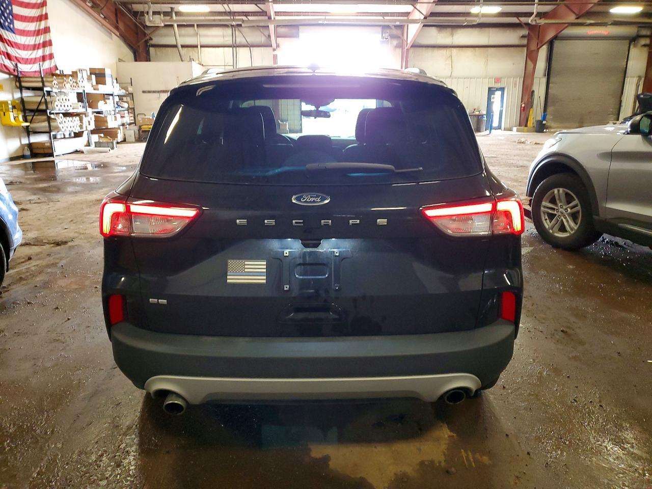 2020 Ford Escape - zdjęcie 6