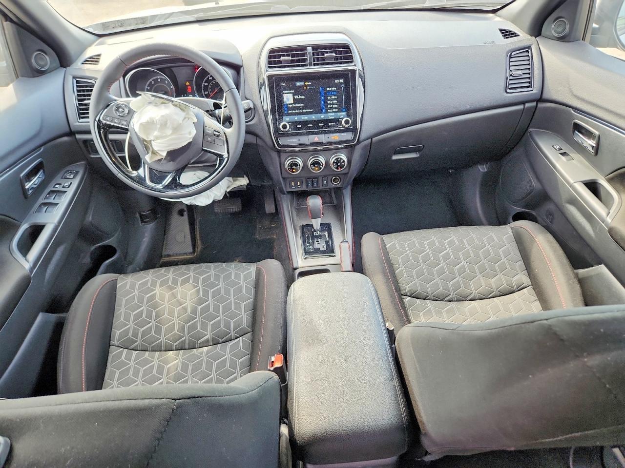 2024 Mitsubishi Outlander Sport S - zdjęcie 8