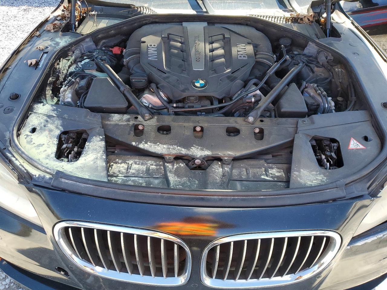 2014 BMW 750 Li - zdjęcie 11