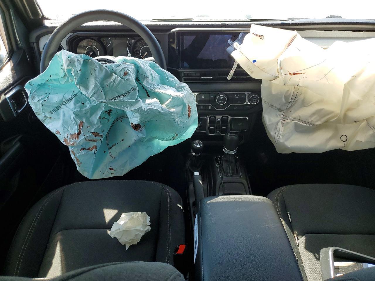 2026 Jeep Wrangler Sport - zdjęcie 8