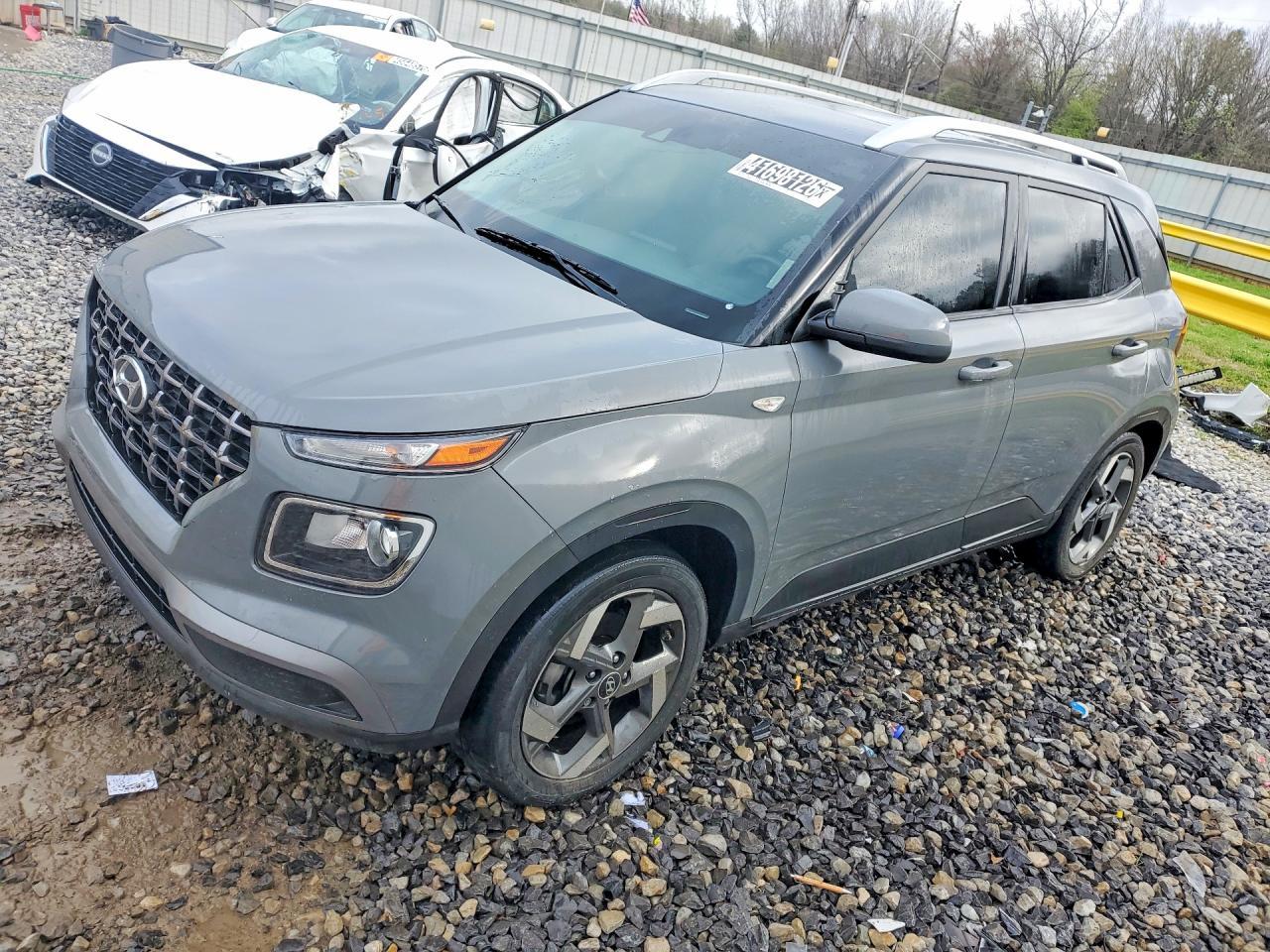 2022 Hyundai Venue Sel - zdjęcie główne