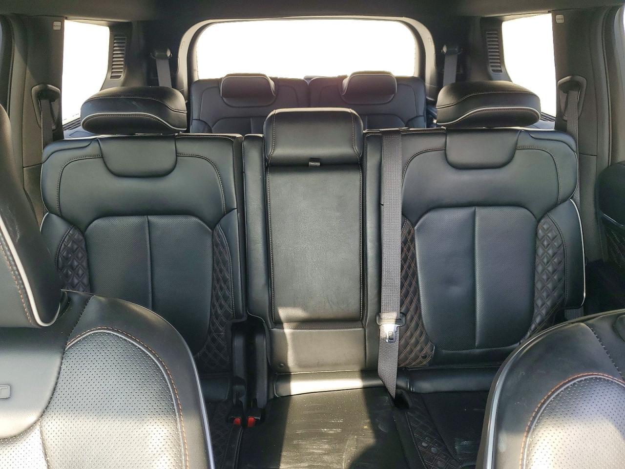 2023 Jeep Grand Cherokee L Summit - zdjęcie 10