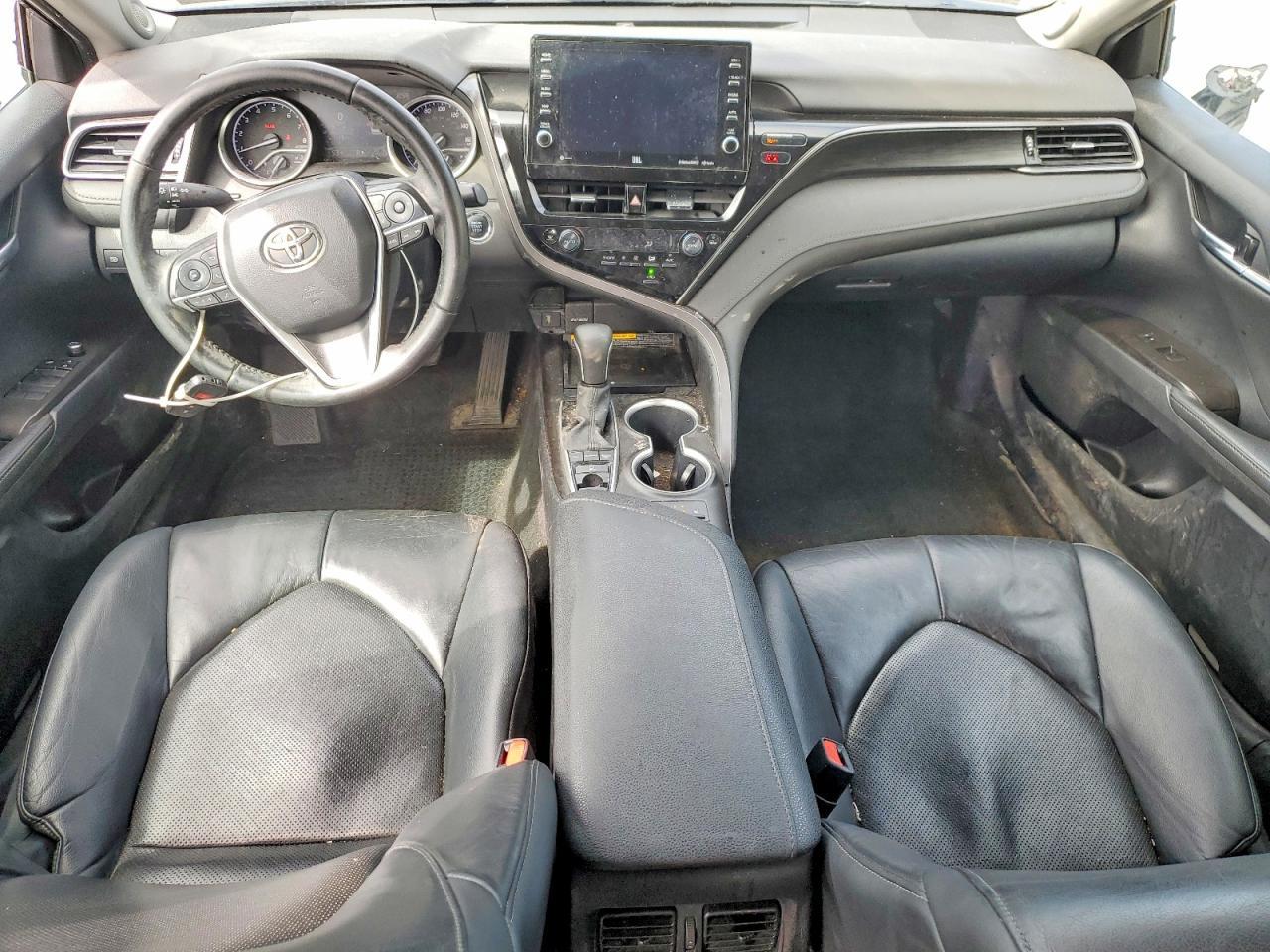 2021 Toyota Camry Xle - zdjęcie 8