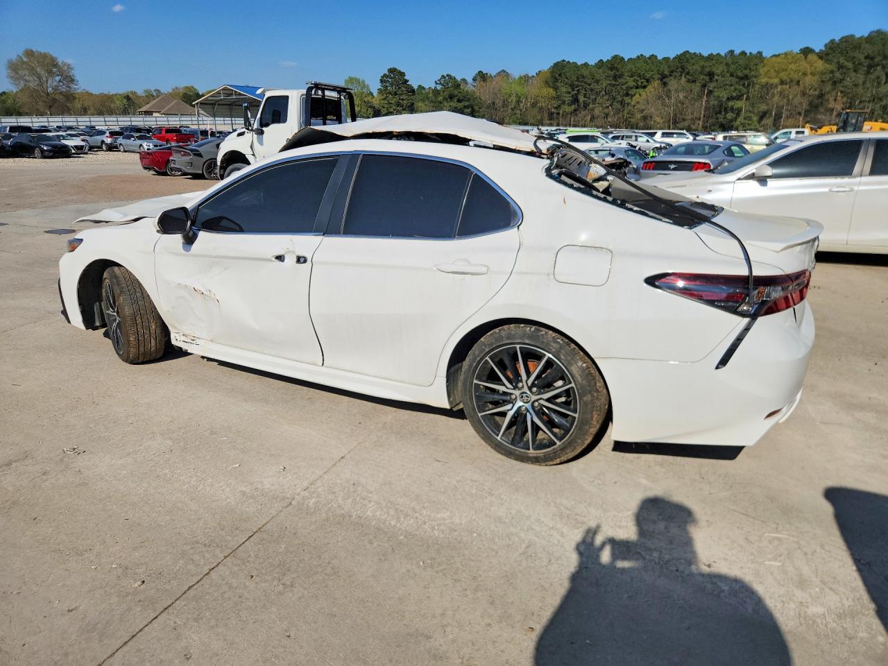 2024 Toyota Camry Se - zdjęcie 2