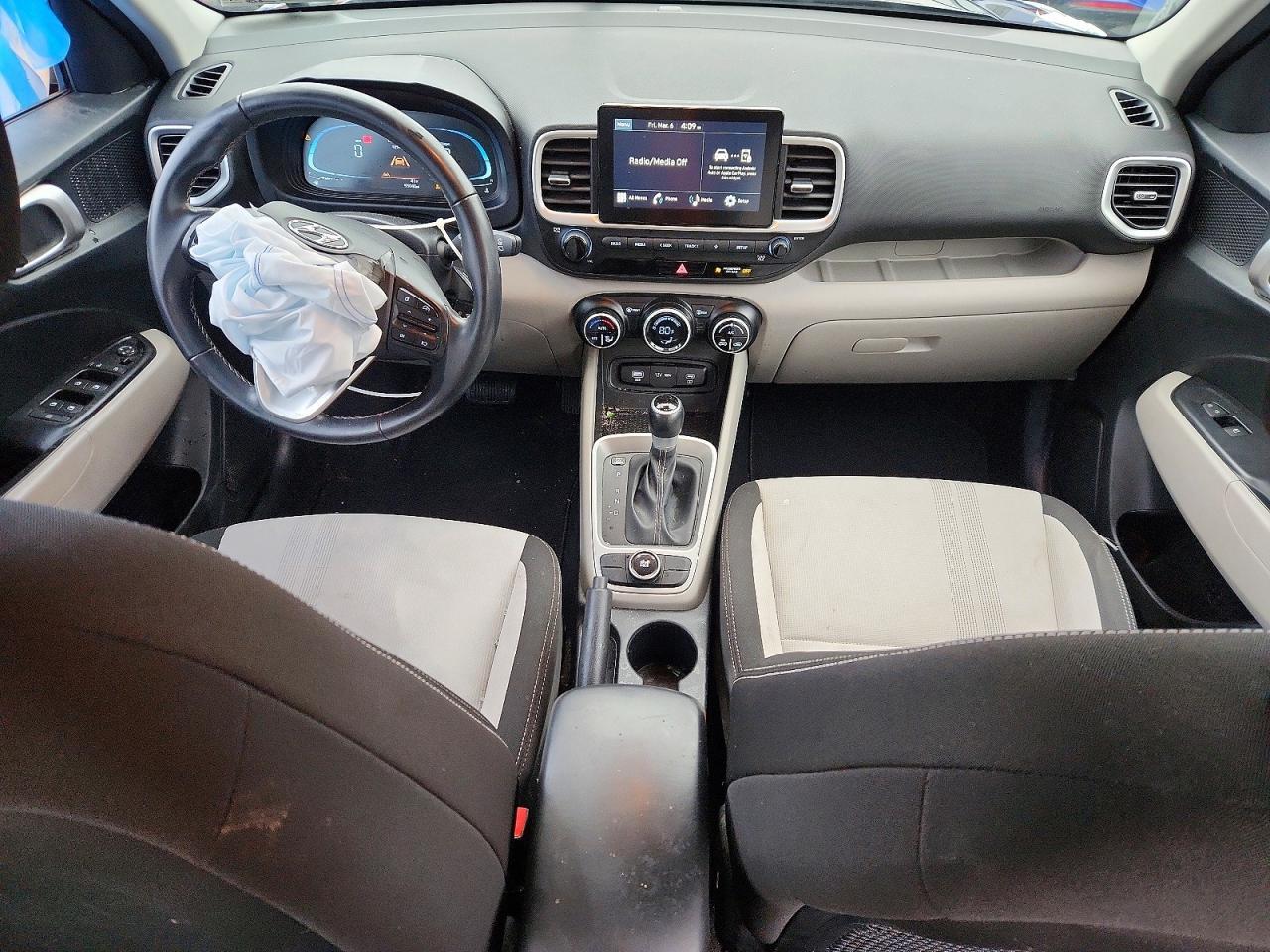 2023 Hyundai Venue Sel - zdjęcie 8