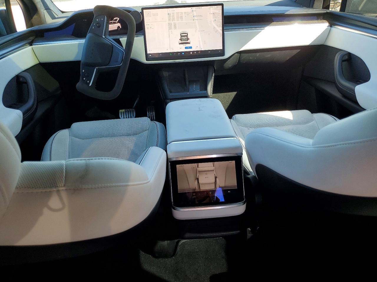 2022 Tesla Model X - zdjęcie 8