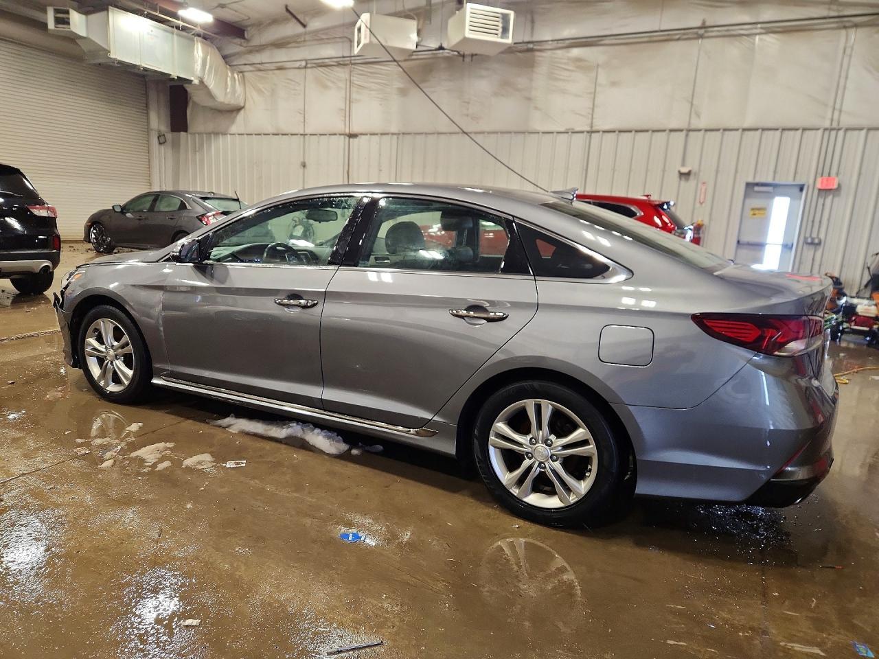 2018 Hyundai Sonata Sport - zdjęcie 2