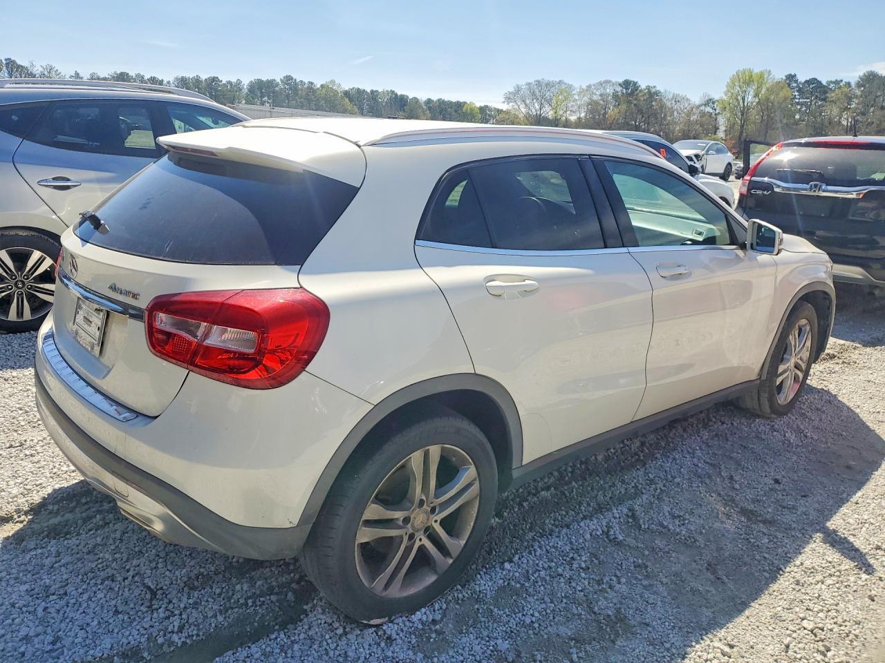 2017 Mercedes-Benz Gla 250 4Matic - zdjęcie 3