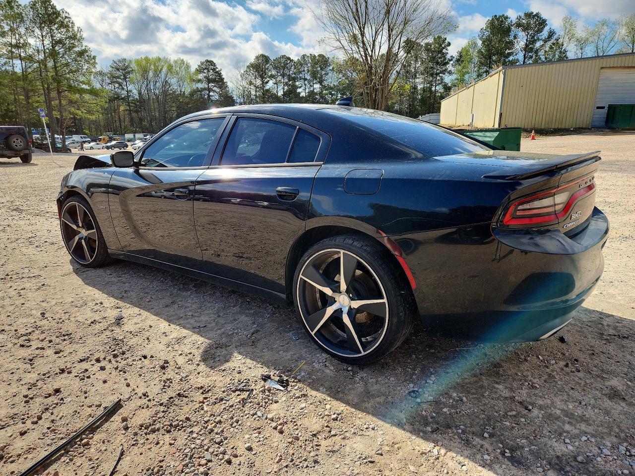 2015 Dodge Charger R - zdjęcie 2