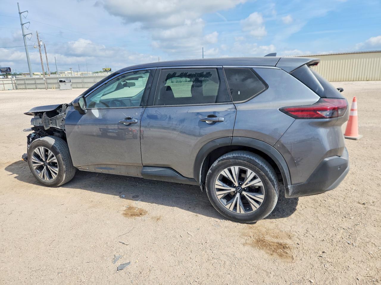 2023 Nissan Rogue Sv - zdjęcie 2