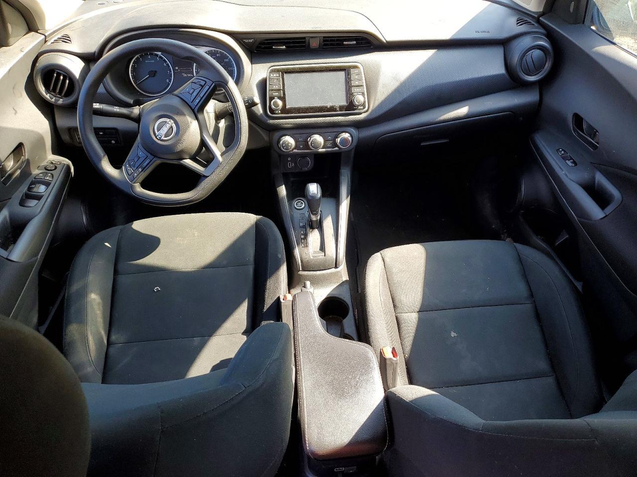 2024 Nissan Kicks S - zdjęcie 8