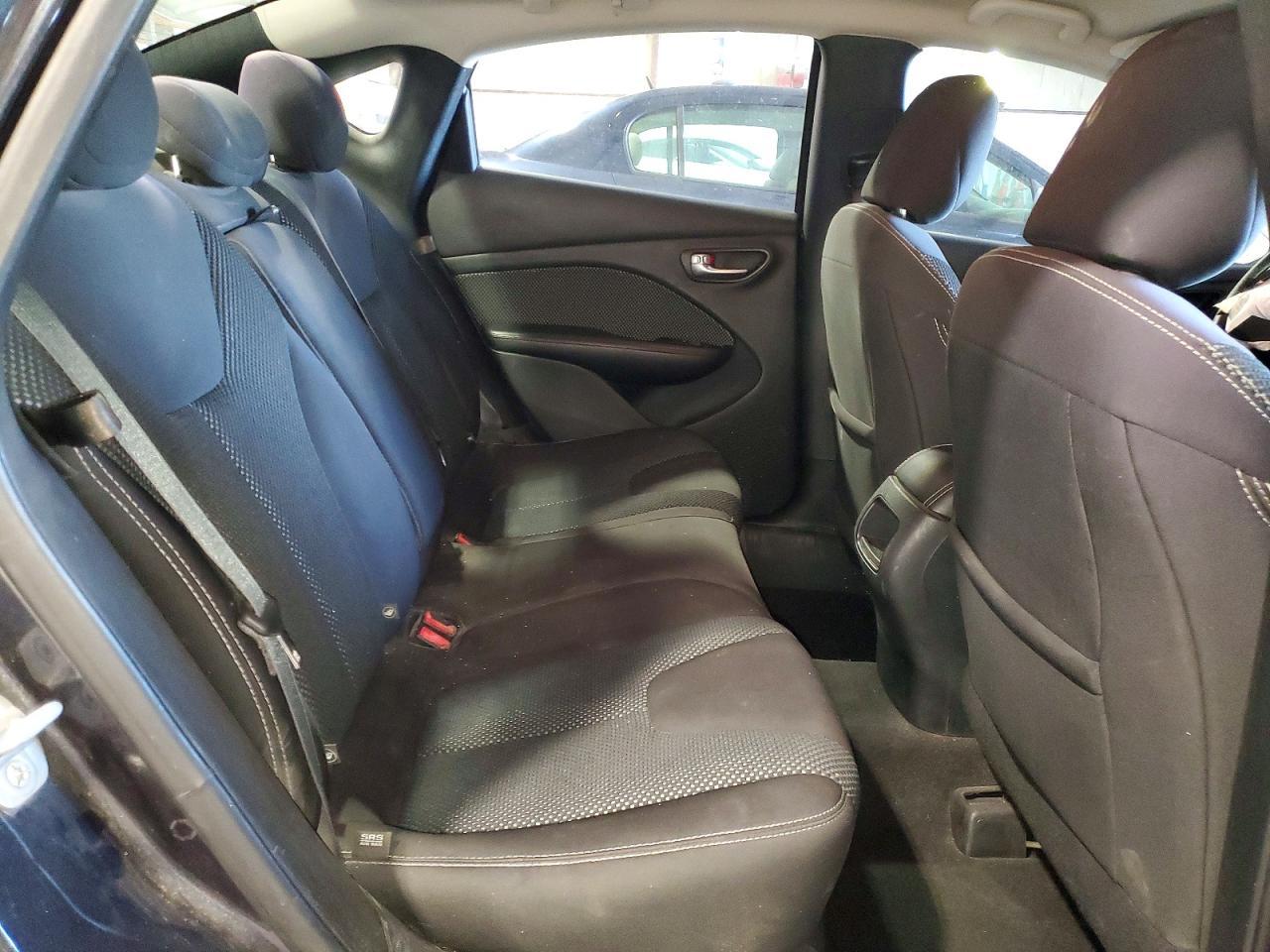 2014 Dodge Dart Sxt - zdjęcie 10