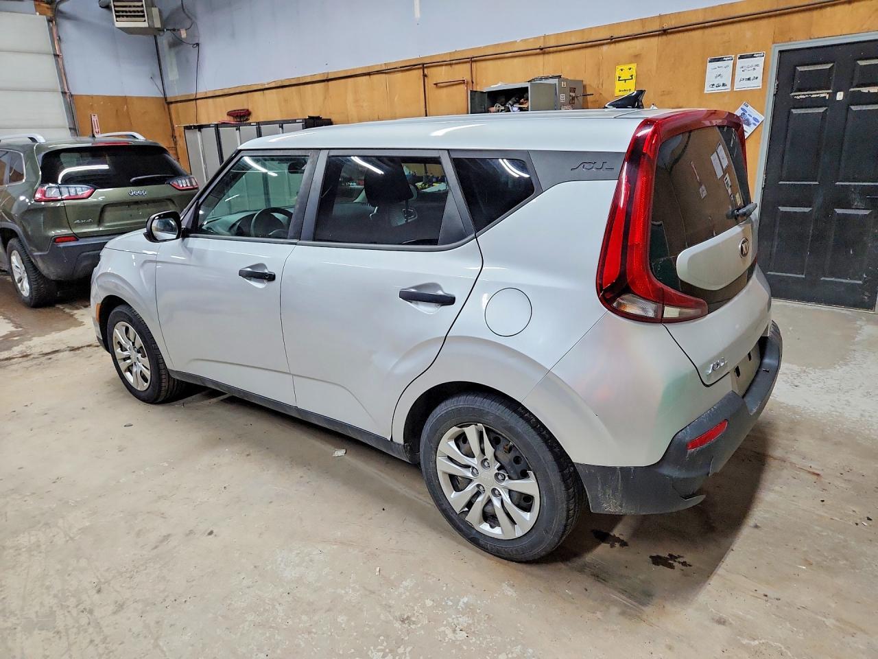 2021 Kia Soul Lx - zdjęcie 2