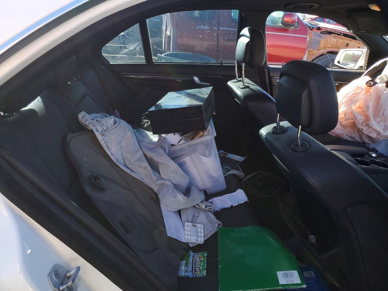 2014 Mercedes-Benz C 250 - zdjęcie 10