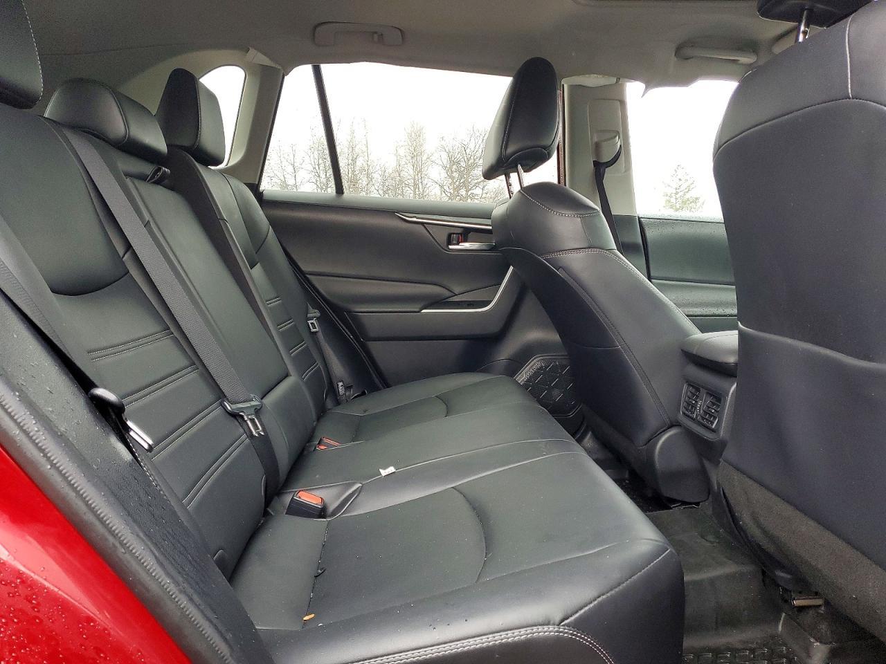 2021 Toyota Rav4 Xle - zdjęcie 11