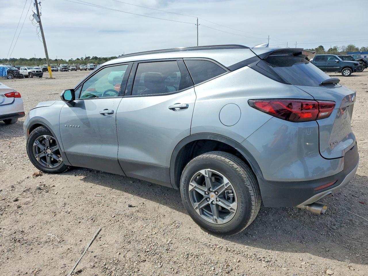 2023 Chevrolet Blazer 2Lt - zdjęcie 2