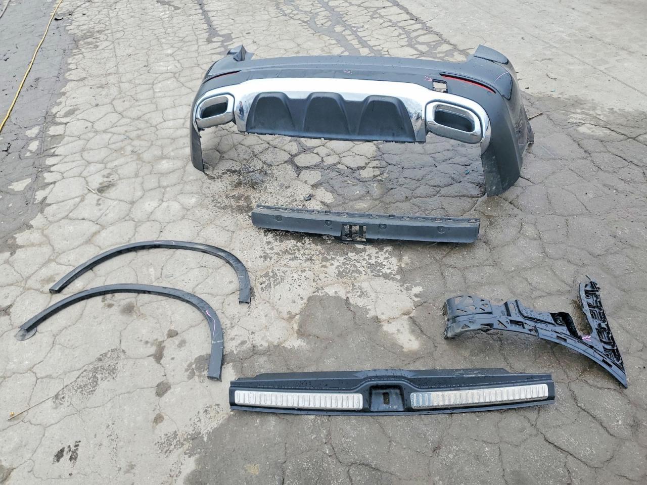 2022 Mercedes-Benz Glc 300 - zdjęcie 13