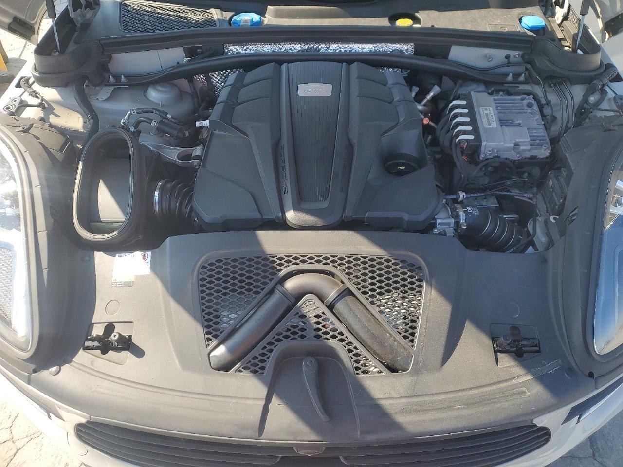 2021 Porsche Macan S - zdjęcie 12