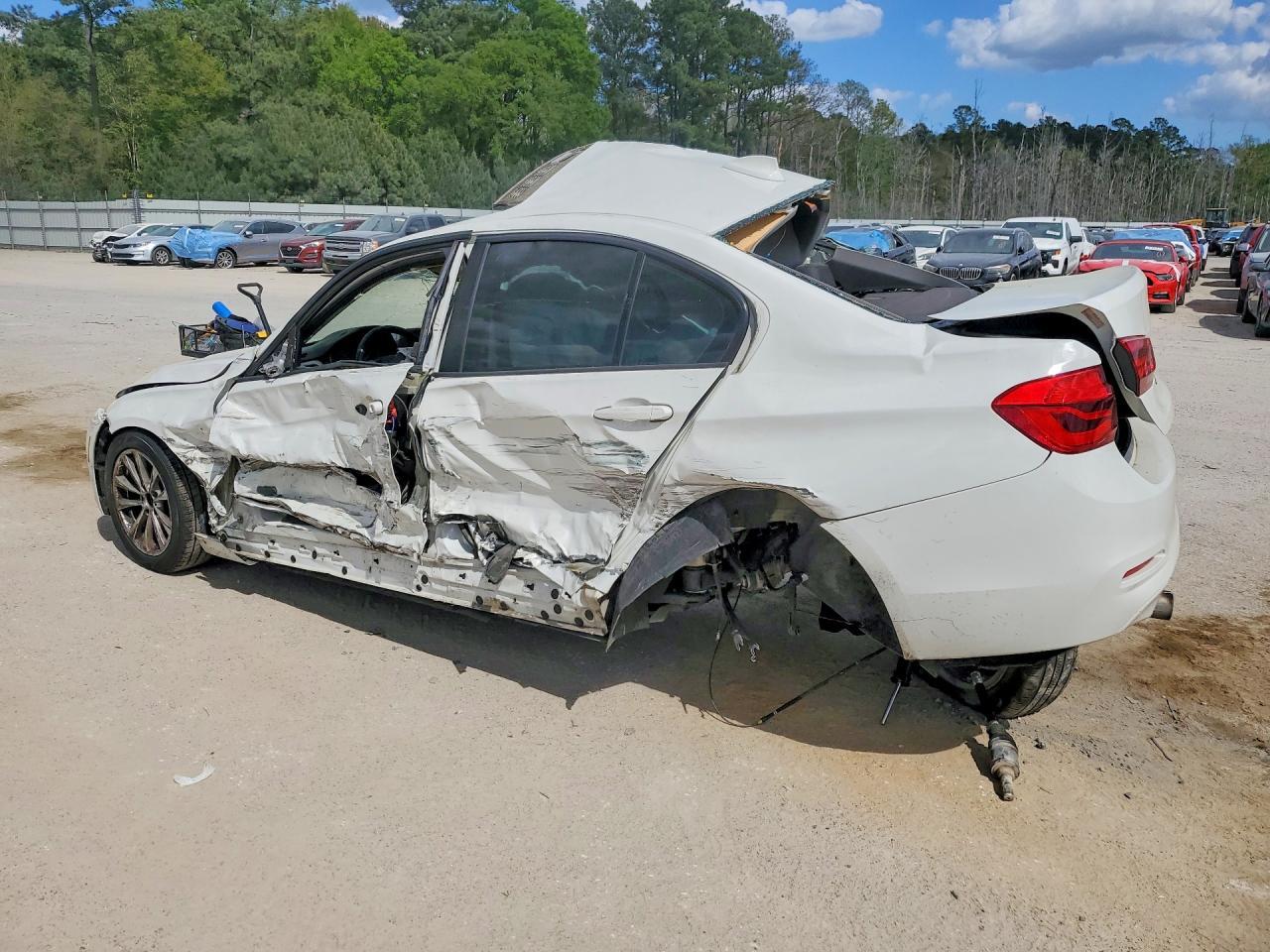 BMW Seria 3 - zdjęcie 2
